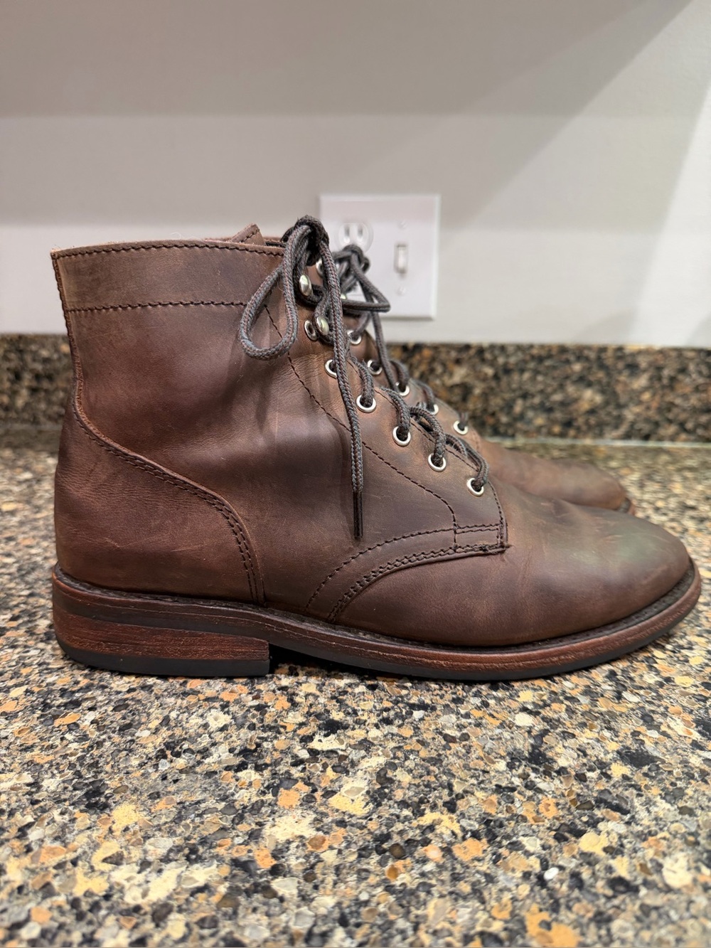 Men's Thursday 8.5  Brown Leather Lace-Up Boots